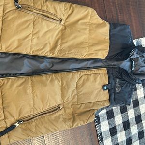 Kids north face vest
